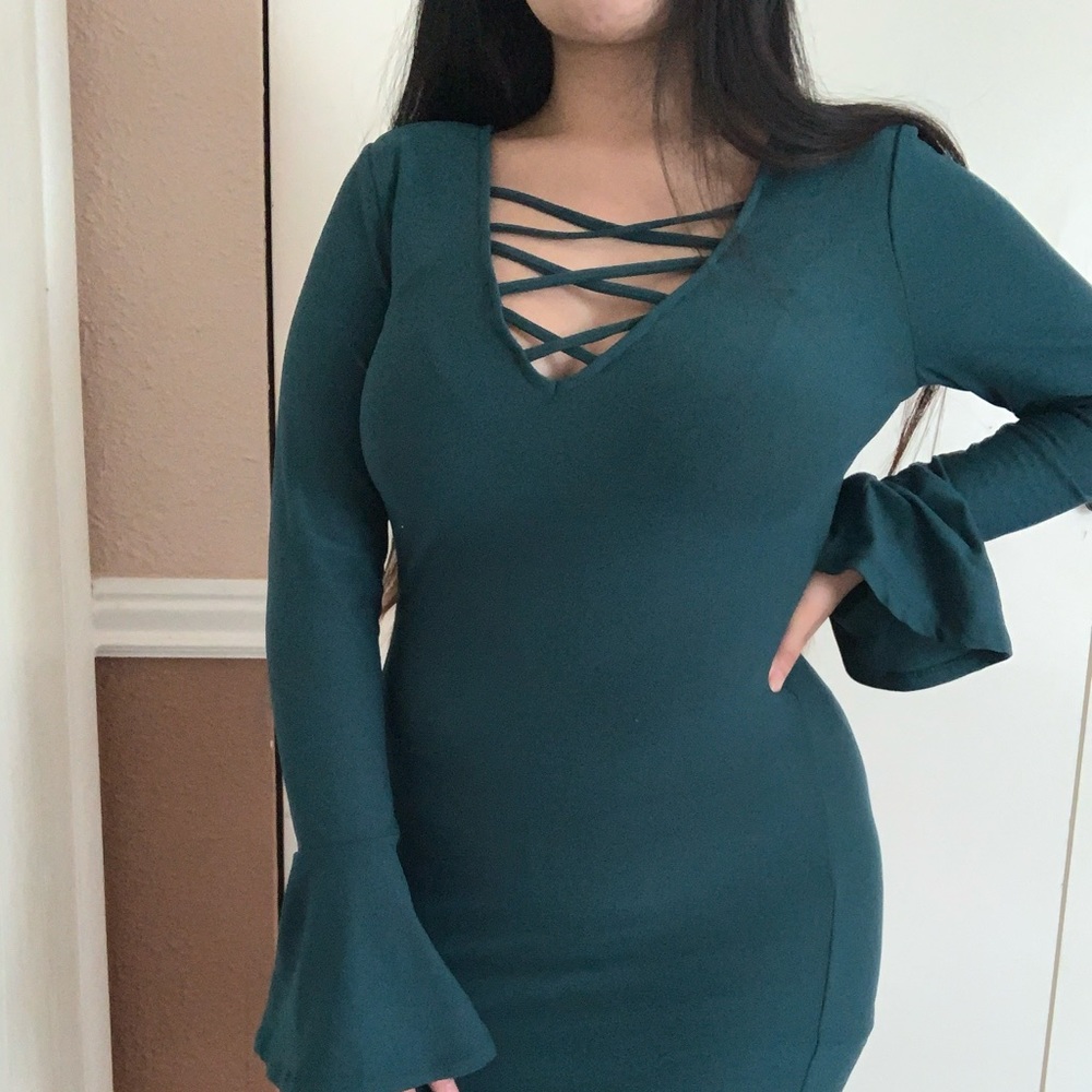 ☆ forest green dress with bell sleeves ☆